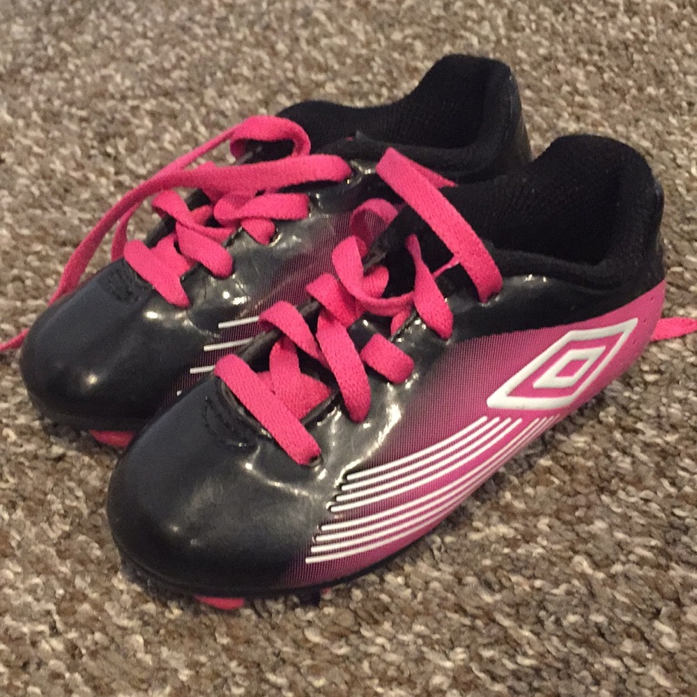 Girls soccer cleats